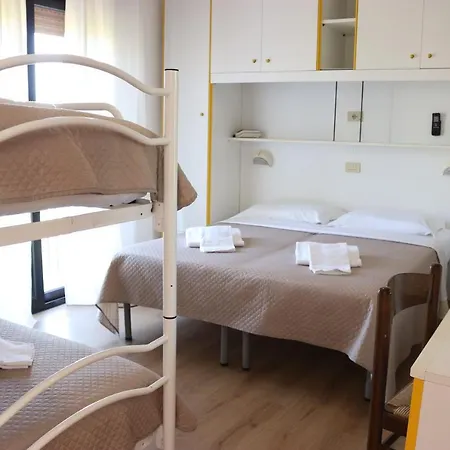 Neps Hotel 3*