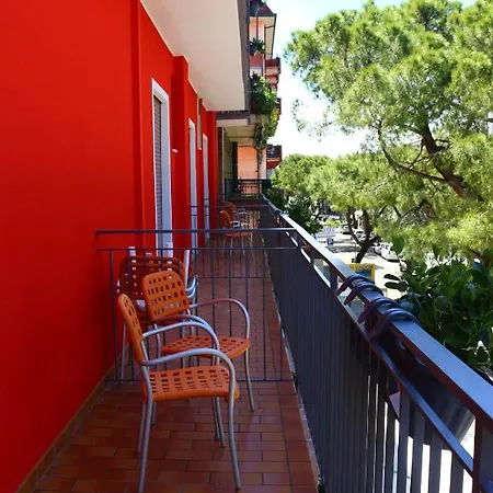 Neps Hotel 3*