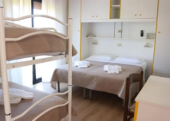 Neps Hotel 3*
