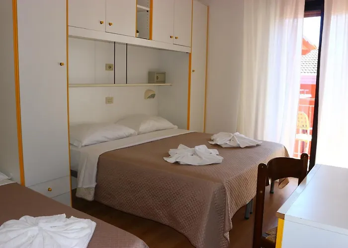 Otel Neps 3*